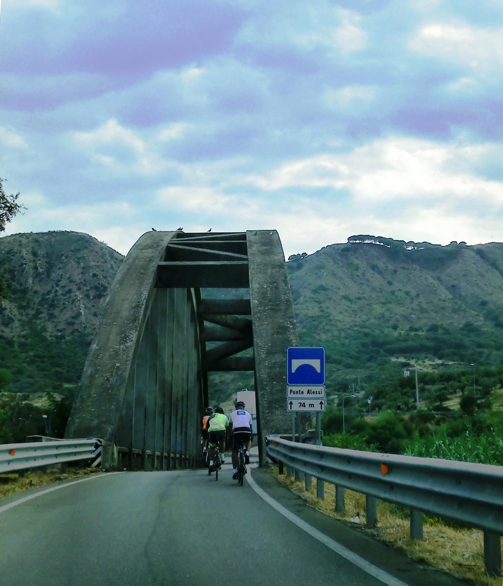 Vista del Ponte Alessi tra Squillace e Stalettì