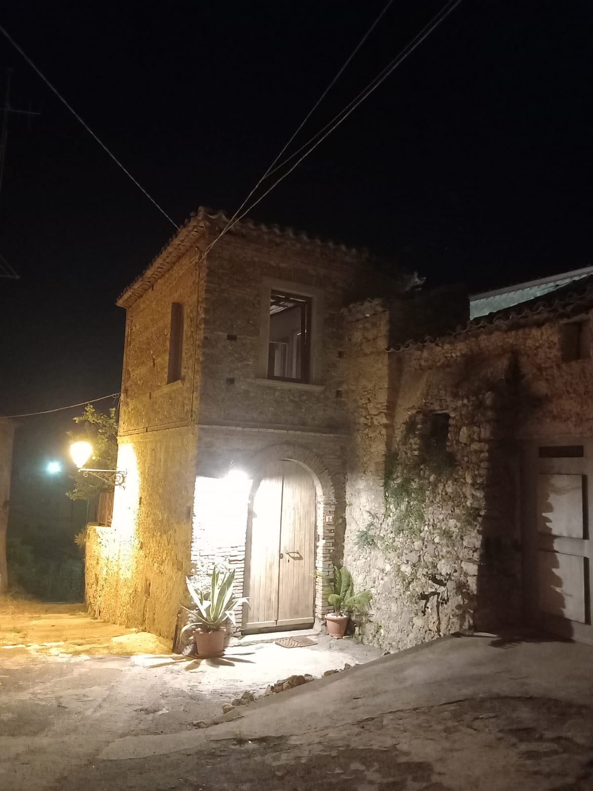 Staletti — cdv staletti stone house night 02